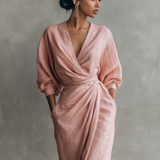 Alba | Vestido largo cruzado con escote en V y diseño drapeado elegante