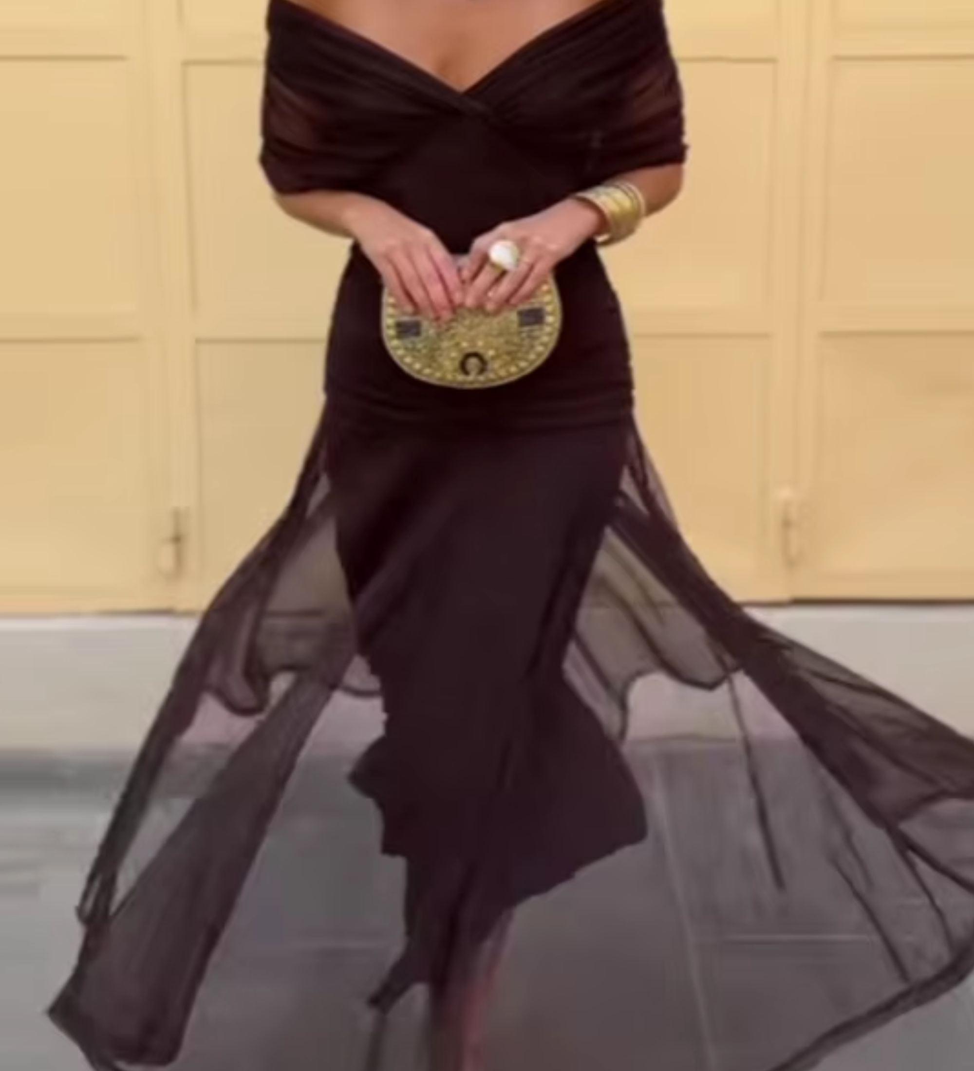 Elisa | Vestido midi con escote bardot, diseño drapeado y estampado floral elegante
