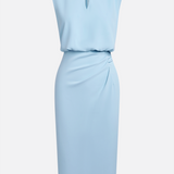 Laura | Vestido midi elegante sin mangas con detalle drapeado y abertura frontal
