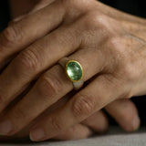Anillo retro verde con piedra redonda