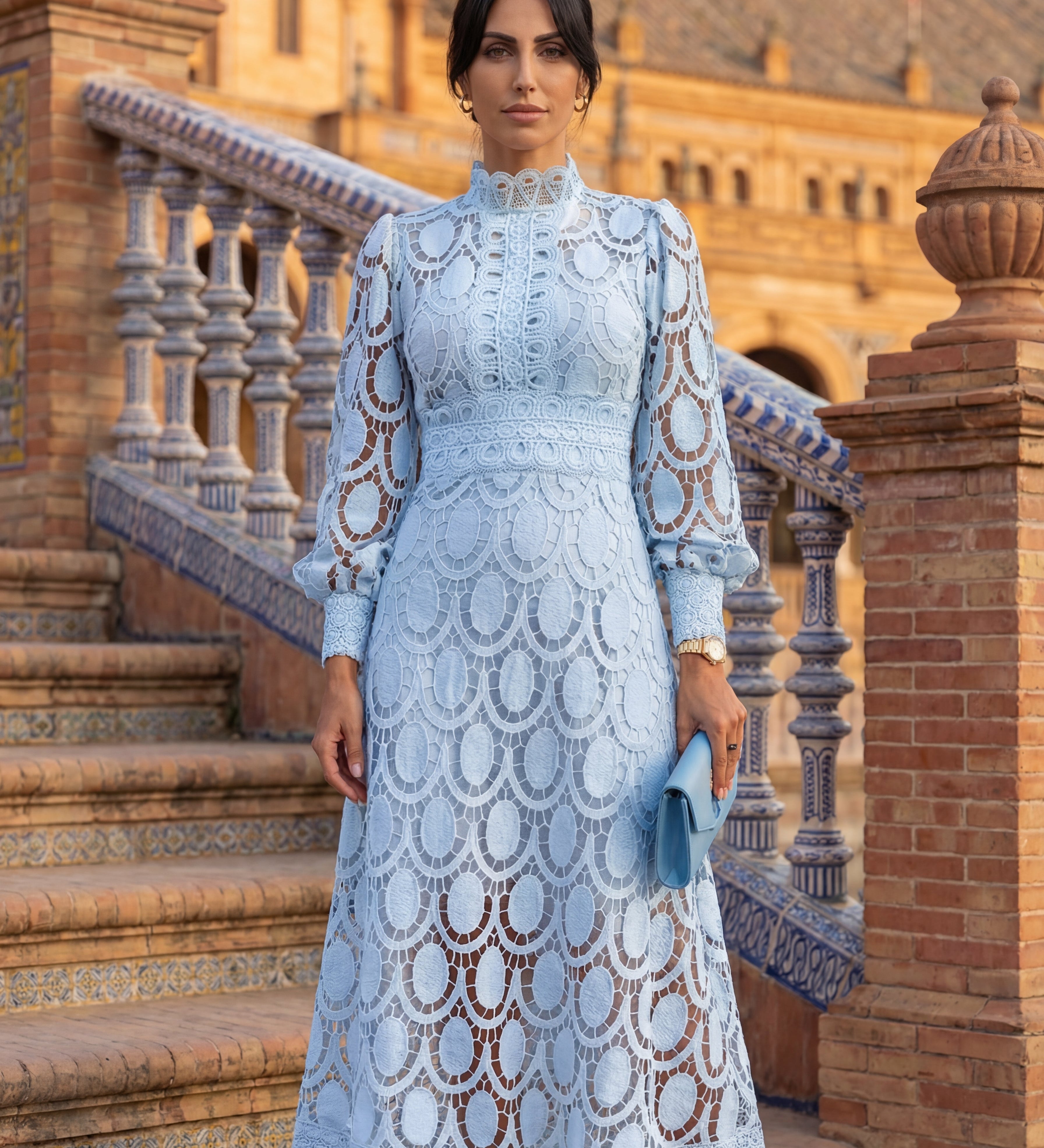 Valeria | Vestido midi de encaje elegante con cuello alto y mangas largas