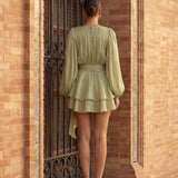 Marina | Vestido corto fluido con mangas largas abullonadas y cintura ajustada