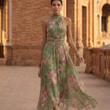 Adriana | Vestido largo fluido con cuello halter y estampado floral elegante