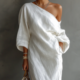 Carmen | Elegante vestido maxi de un solo hombro en blanco