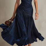 Adriana | Vestido midi de satén con rayas retro