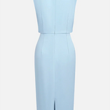 Laura | Vestido midi elegante sin mangas con detalle drapeado y abertura frontal