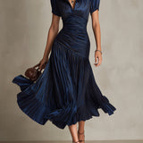 Adriana | Vestido midi de satén con rayas retro